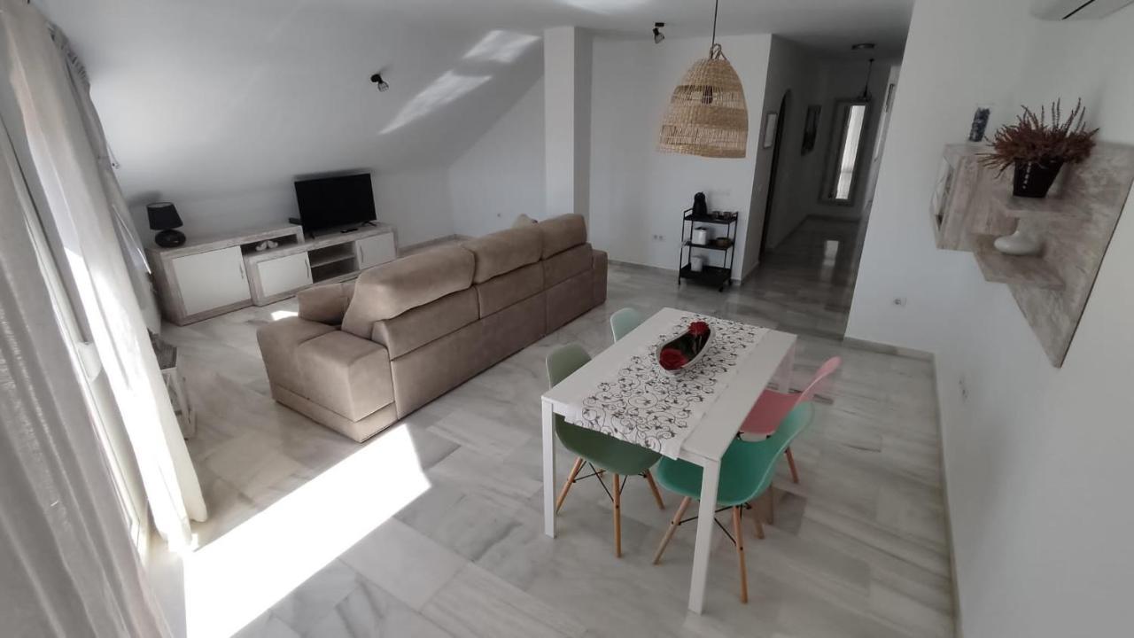Apartamentos La Casa De Bebita フエンヒロラ エクステリア 写真