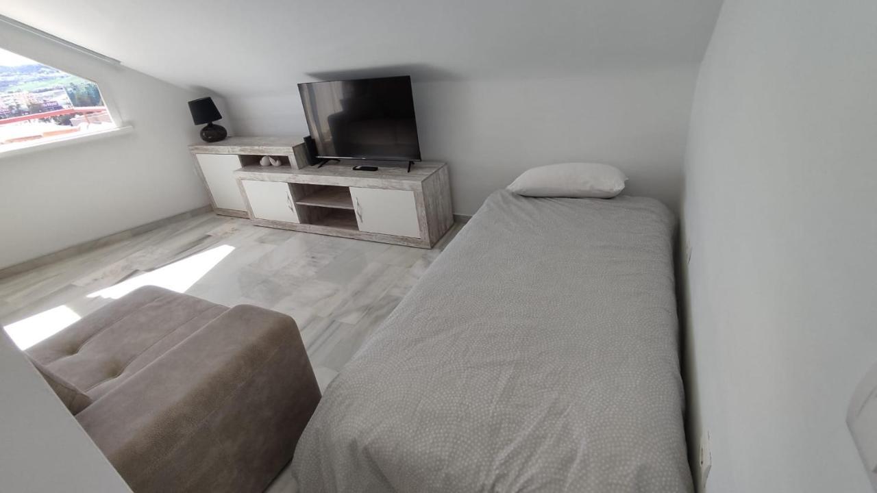 Apartamentos La Casa De Bebita フエンヒロラ エクステリア 写真
