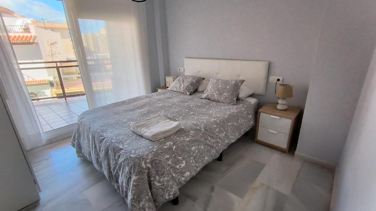 Apartamentos La Casa De Bebita フエンヒロラ エクステリア 写真