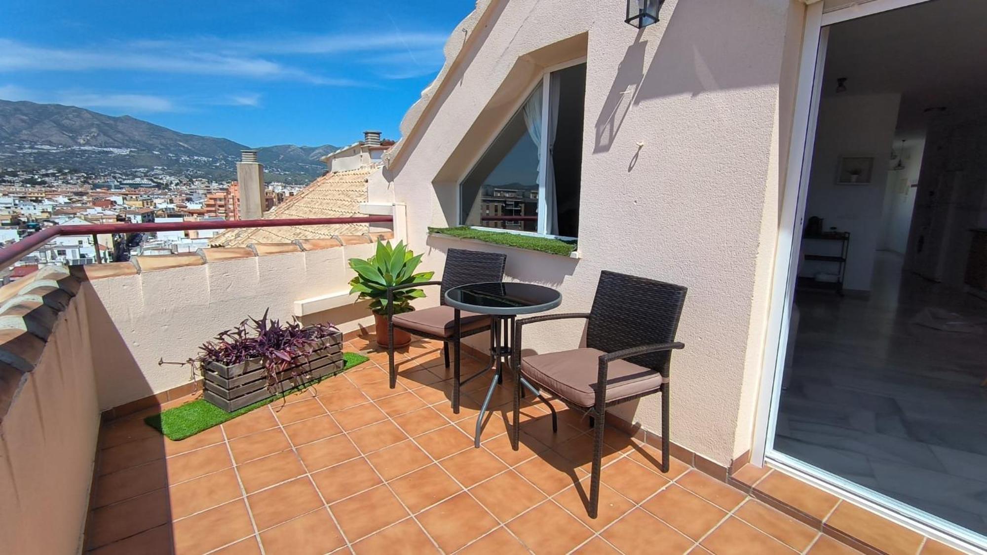 Apartamentos La Casa De Bebita フエンヒロラ エクステリア 写真